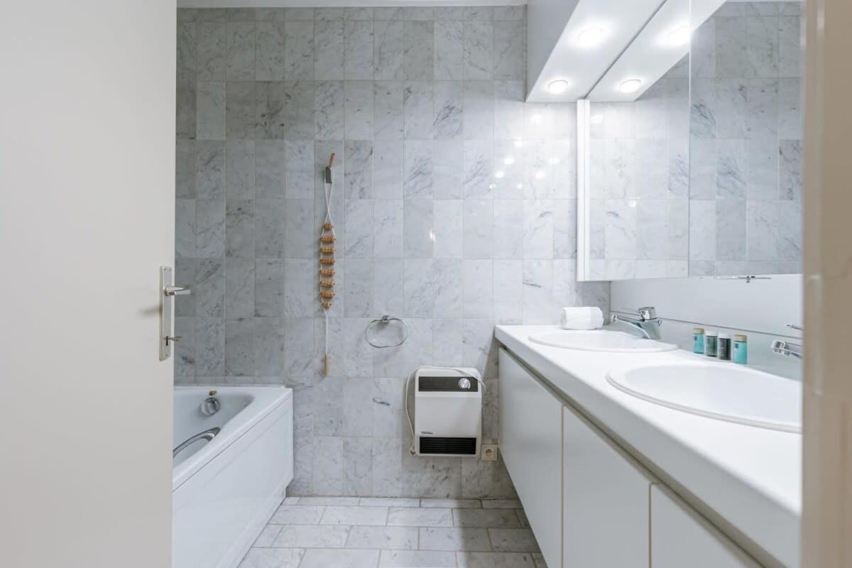 Huswell - Authentic Apartment With Terraces And Parking Knokke-Heist Εξωτερικό φωτογραφία